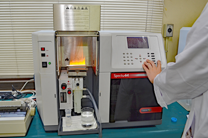 原子吸光分析装置